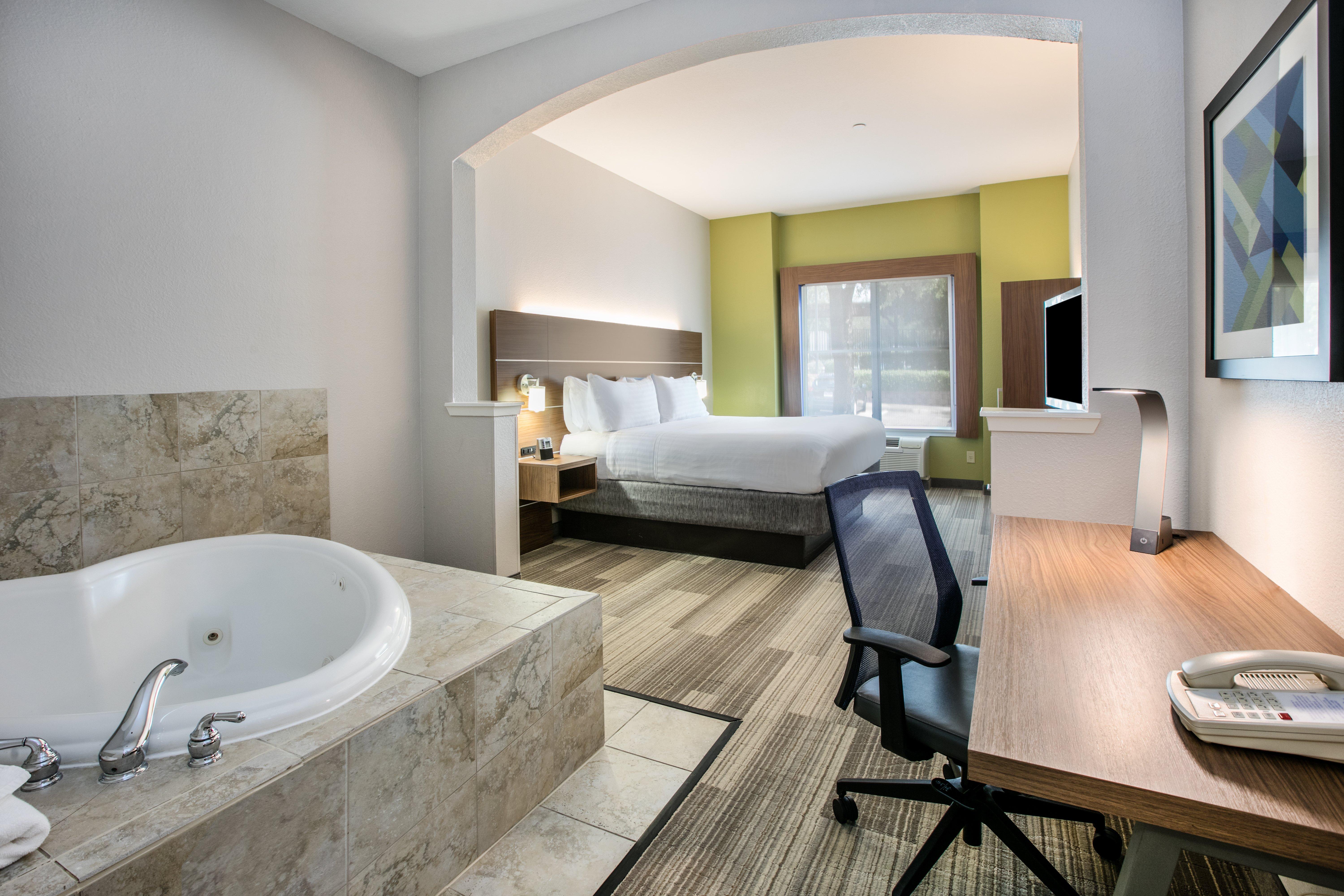 Holiday Inn Express Hotel & Suites Dallas - Grand Prairie I-20 By Ihg Dış mekan fotoğraf