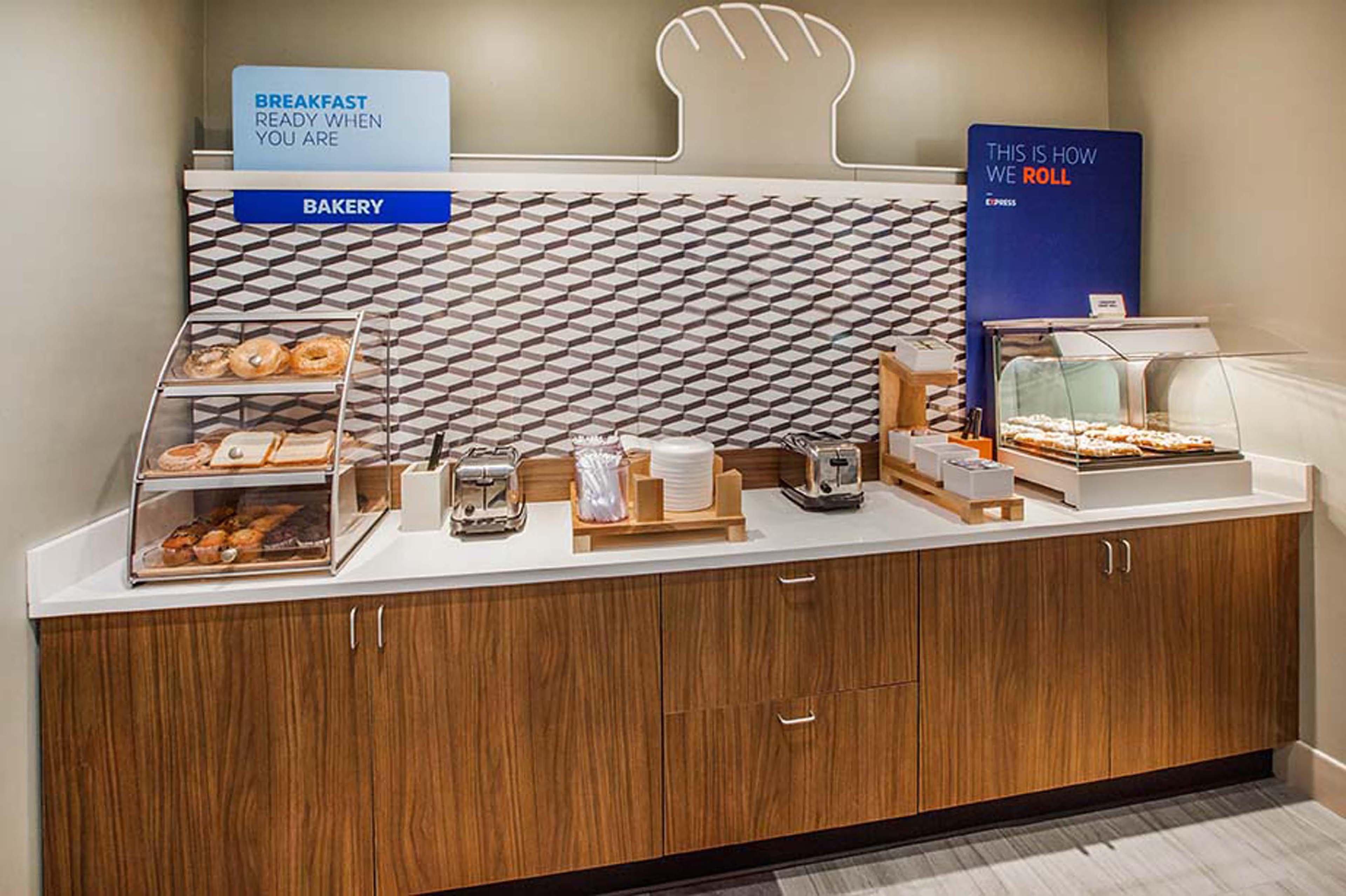 Holiday Inn Express Hotel & Suites Dallas - Grand Prairie I-20 By Ihg Dış mekan fotoğraf