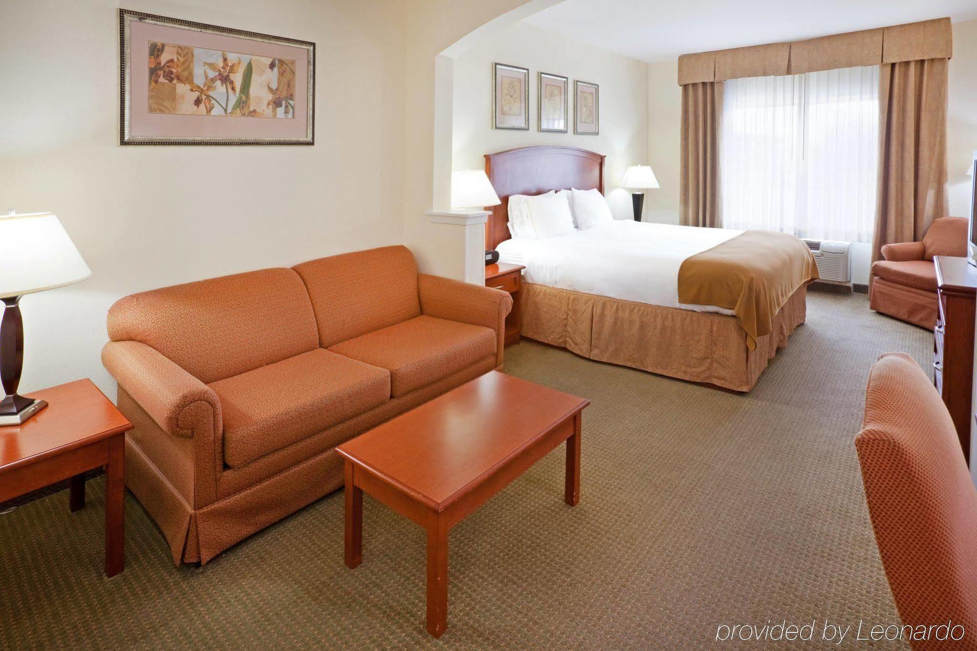 Holiday Inn Express Hotel & Suites Dallas - Grand Prairie I-20 By Ihg Dış mekan fotoğraf