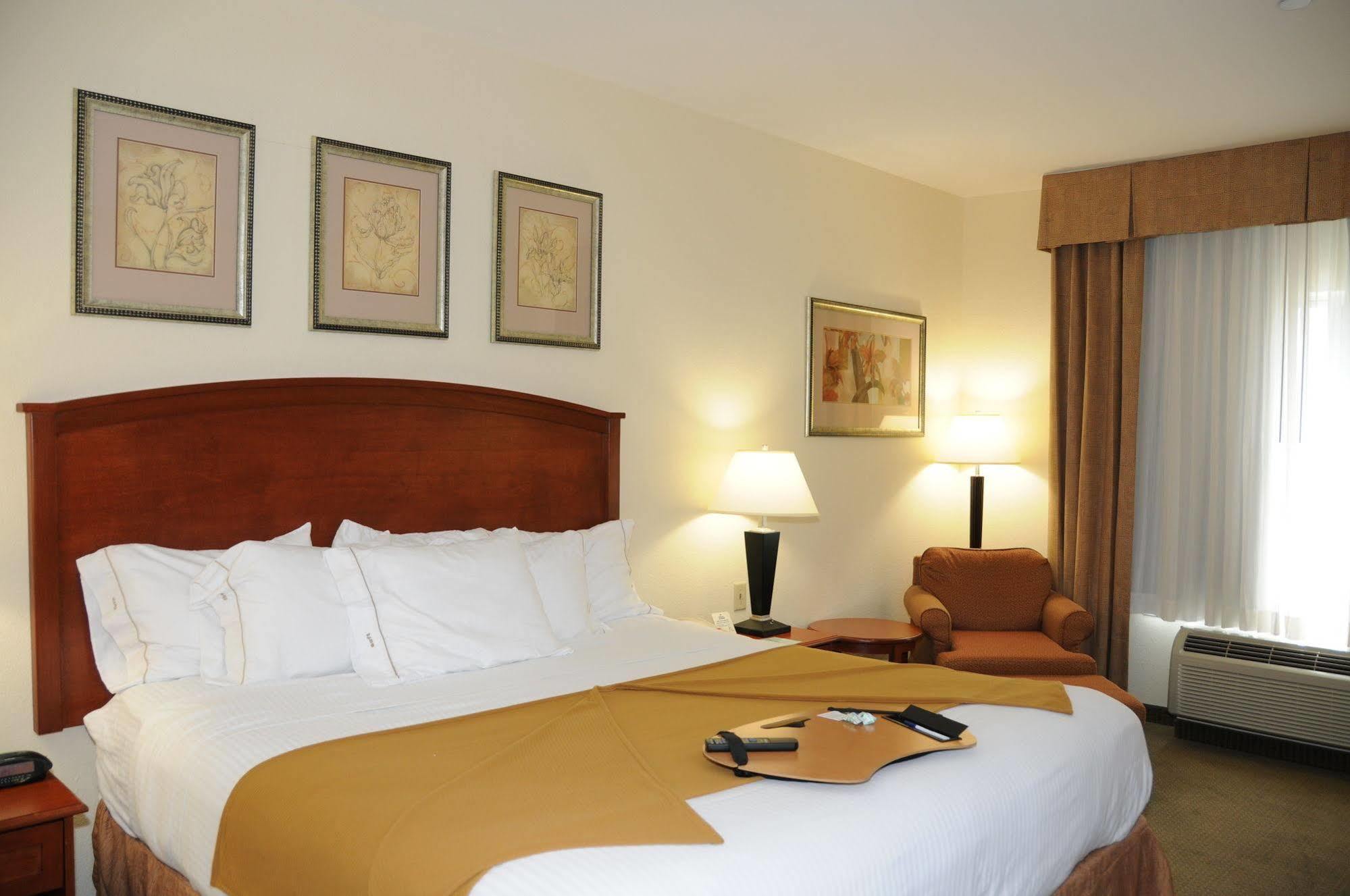Holiday Inn Express Hotel & Suites Dallas - Grand Prairie I-20 By Ihg Dış mekan fotoğraf